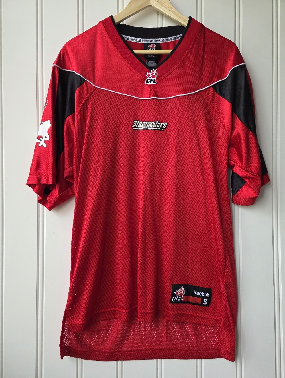 Reebok Calgary Stampeders CFL Football Jersey Red Black Mens Small